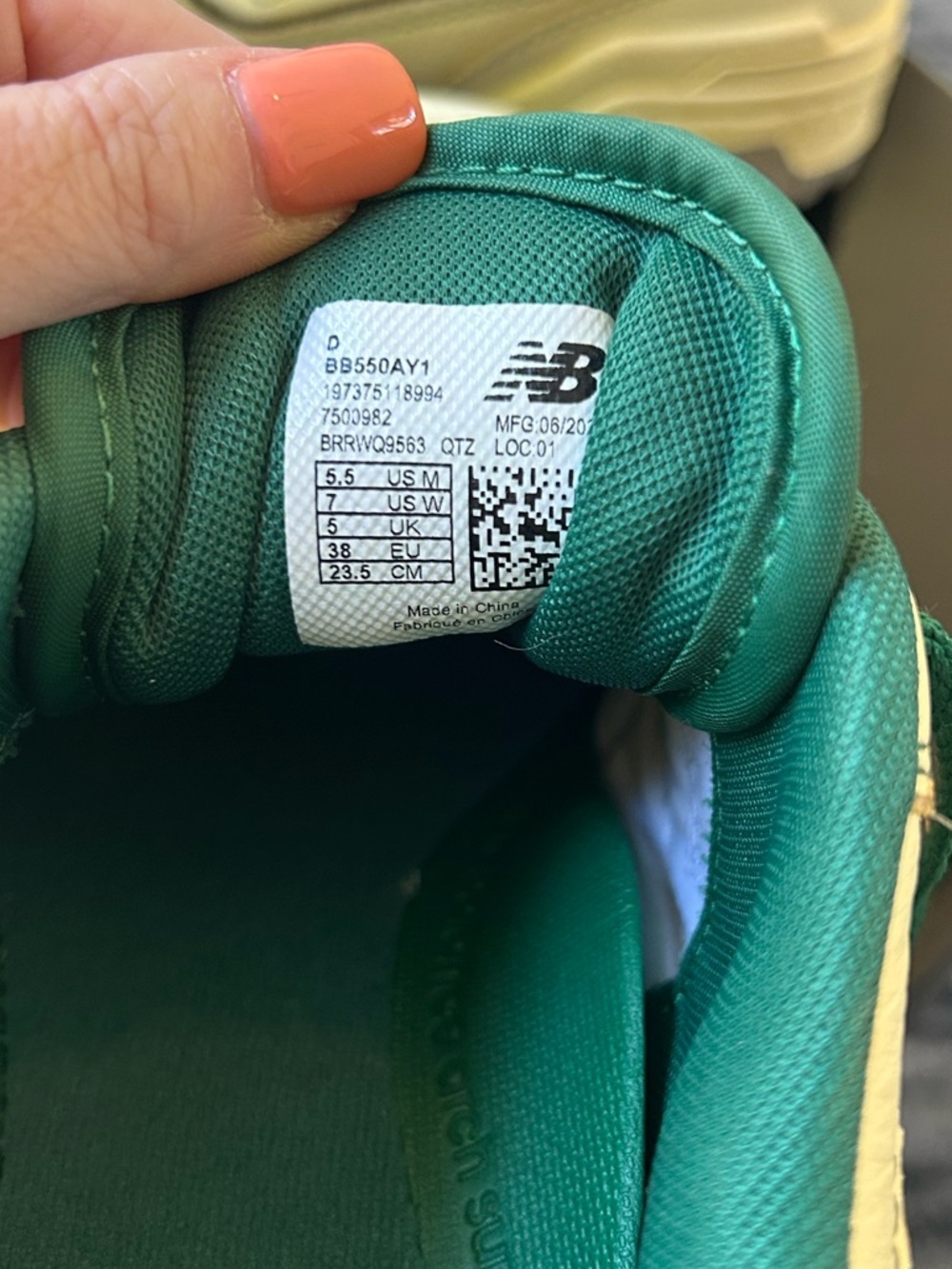 NEW BALANCE 550 x Aime’Leon Dore Masaryk Community Gym Green Sneakers - Picture 9 of 10